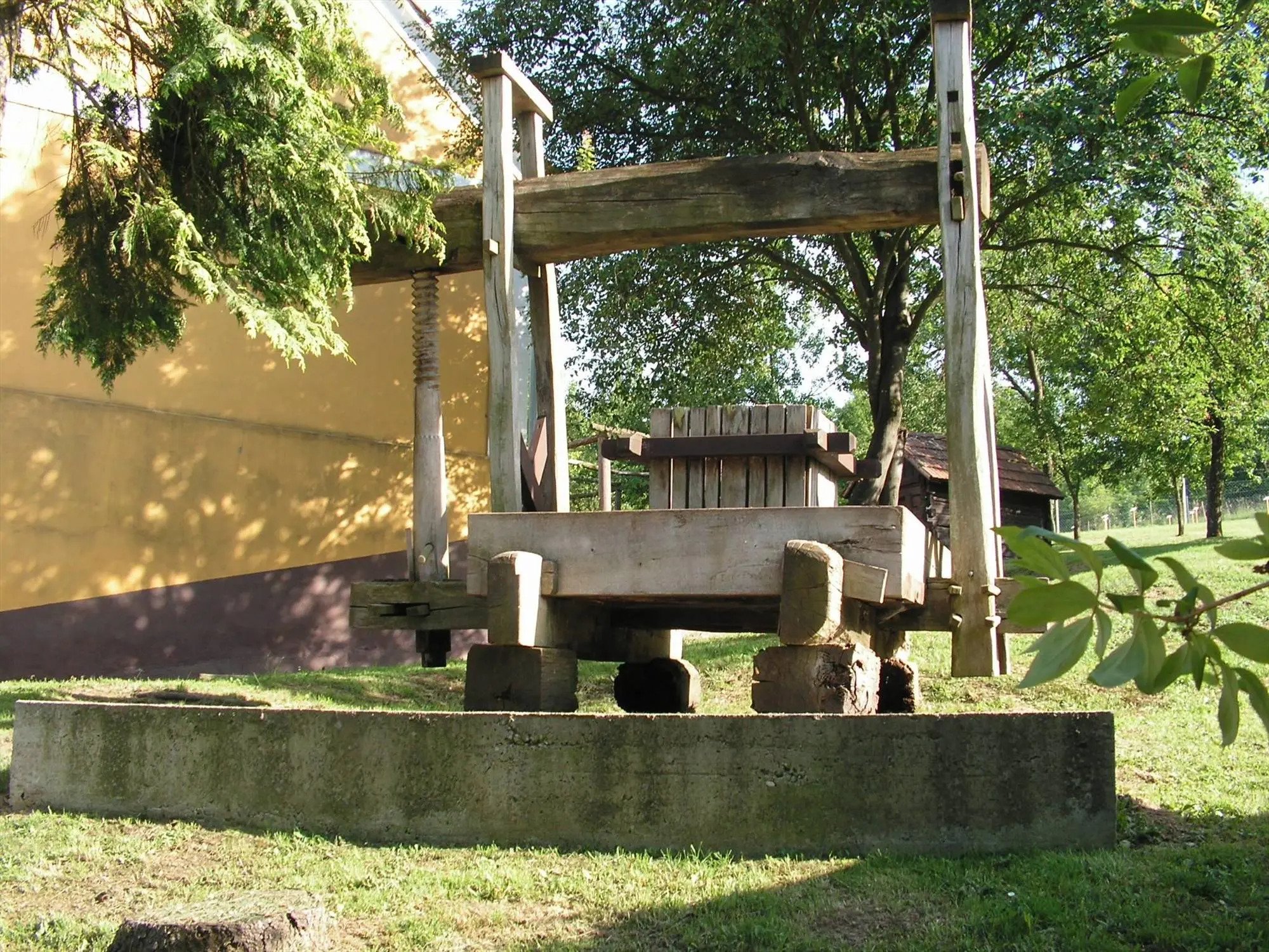 A Szlovén határ közelsége és látnivalói